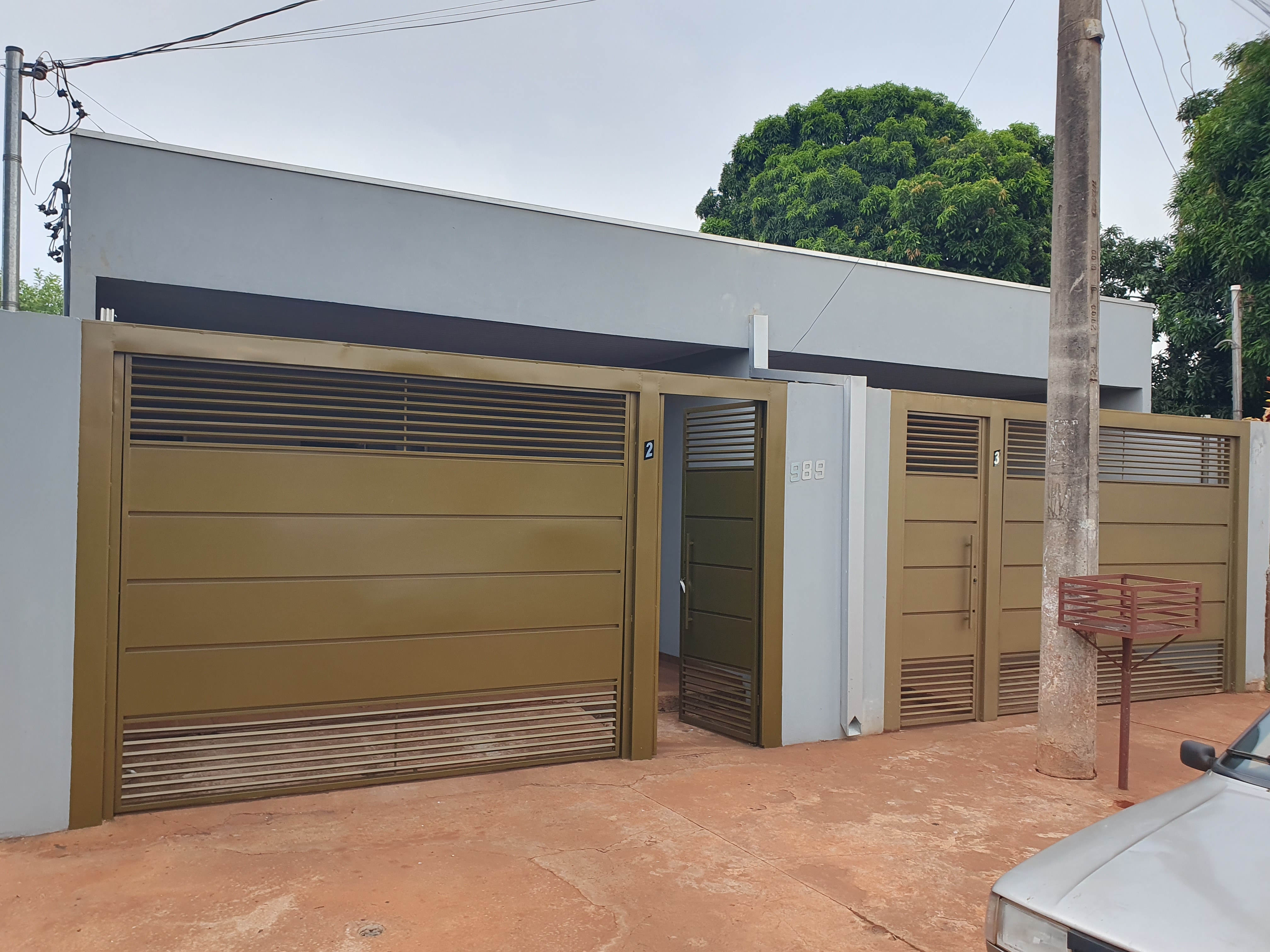 CASA COM 02 QUARTOS CENTRO